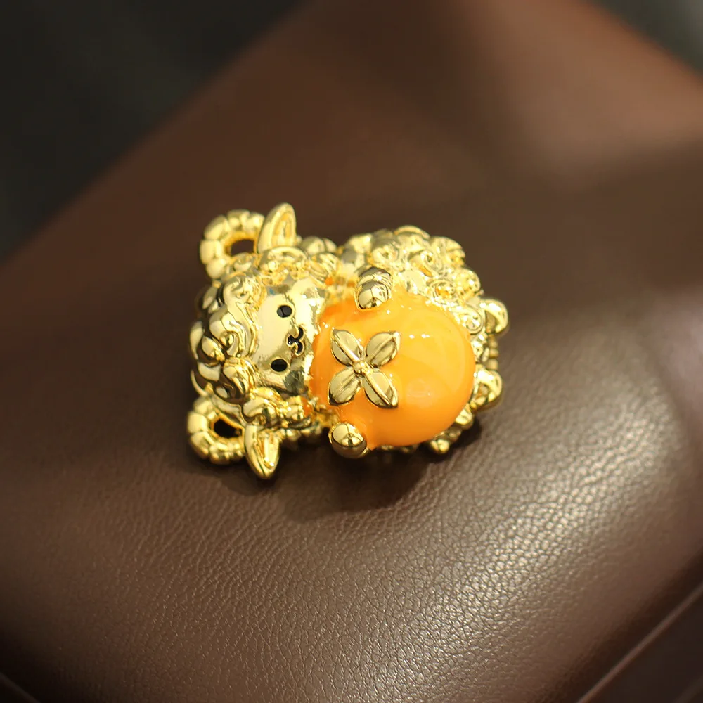 Exquisite Persimmon Ruyi Golden Lamb Brooch Cartoon Versatile Animal Zodiac Small Sheep Collar Pin Accessory for Women
