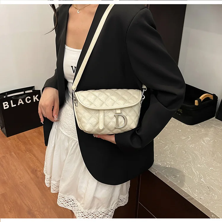 

«Модная знаменитая интернет-сумка 2025 года — дизайнерская сумка через плечо со съемной цепочкой, летняя женская сумка через плечо под подмышками»