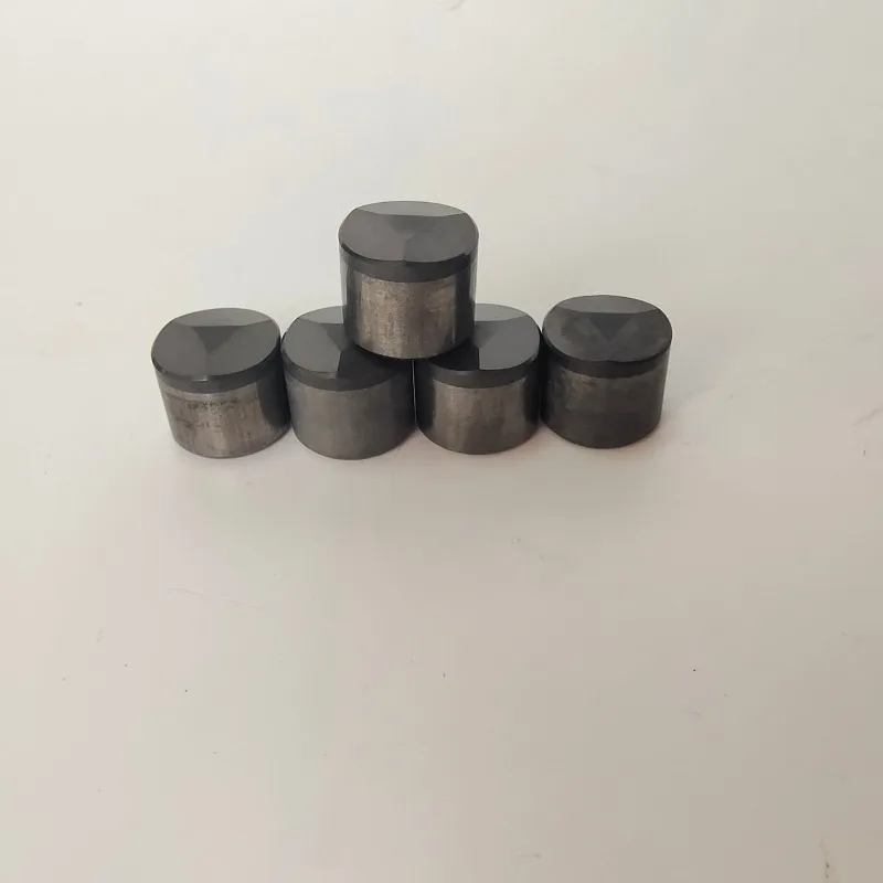 Polycrystalline diamond compact 1613 for Oil Gas Drilling and mine drilling PDC cutter inserts