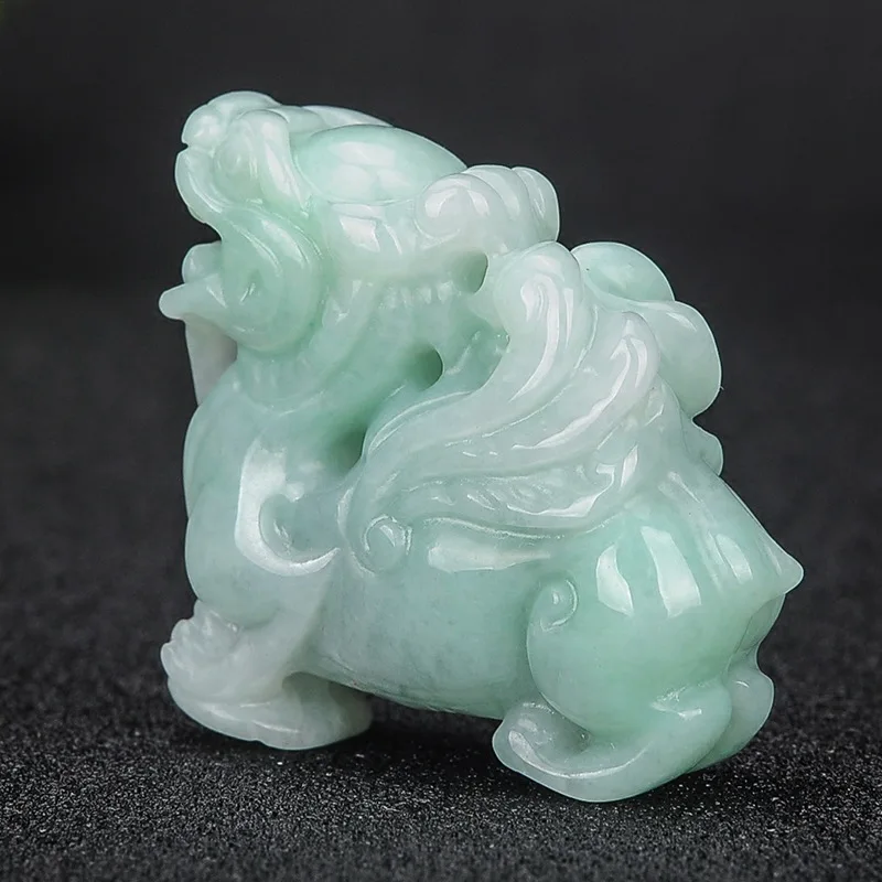 

Изысканные ювелирные изделия из натурального нефрита A+ Жадеита Светло-зеленый летающий кулон Pixiu