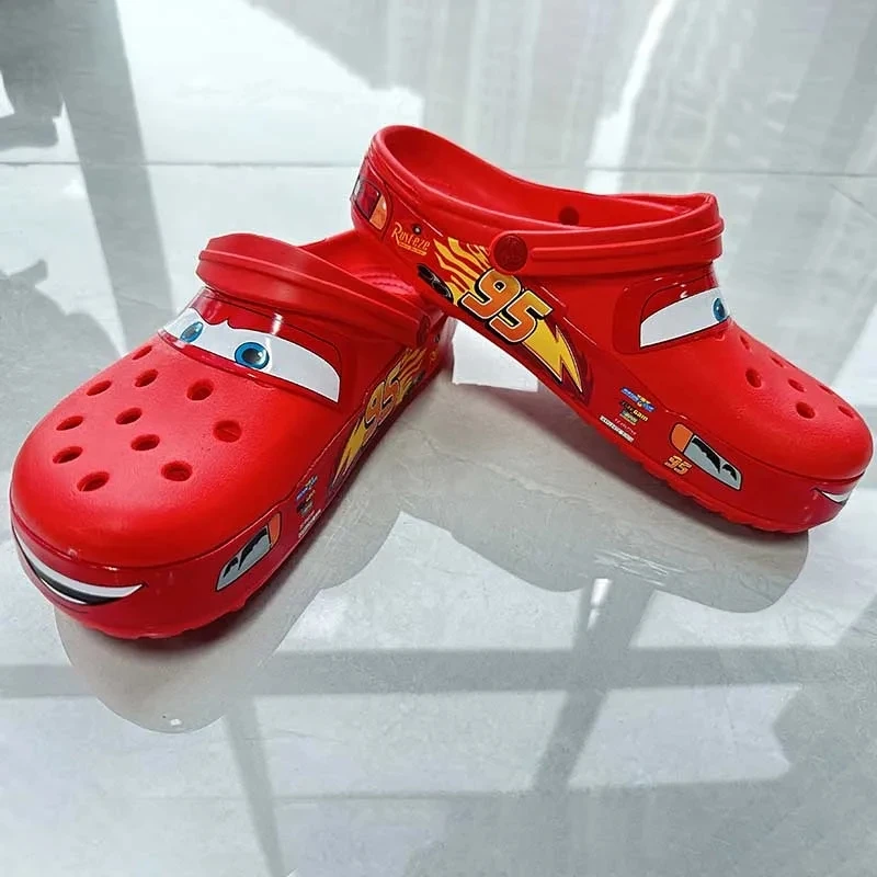 Cartoon Disney Lightning Mcqueen Crocs Waterproof slippers Non-slip slippers Sandals Cartoon animation around crocs shoes gift