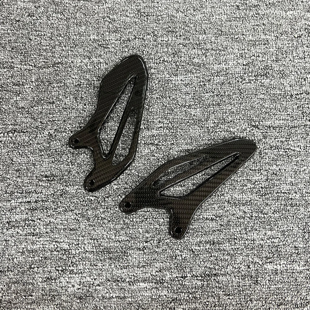 

R7 Motorcycle Accessories Foot Pad Protector Real 100% Carbon Fiber Driver' S Heel Protector For YAMAHA YZF-R7 2022-2023