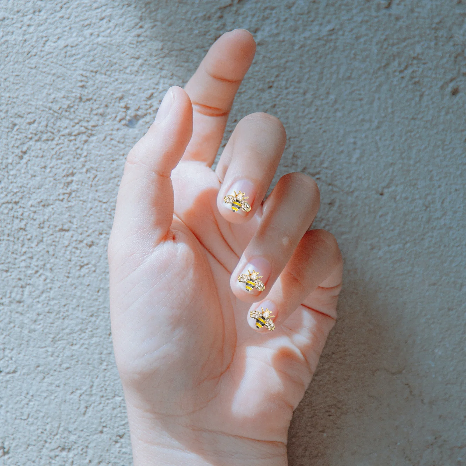 

20pcs 3D Bee Shape Alloy Nail Art Decor Bright Manicure Diy Jewelry For Christmas Wedding Party Nail Charm Ornaments