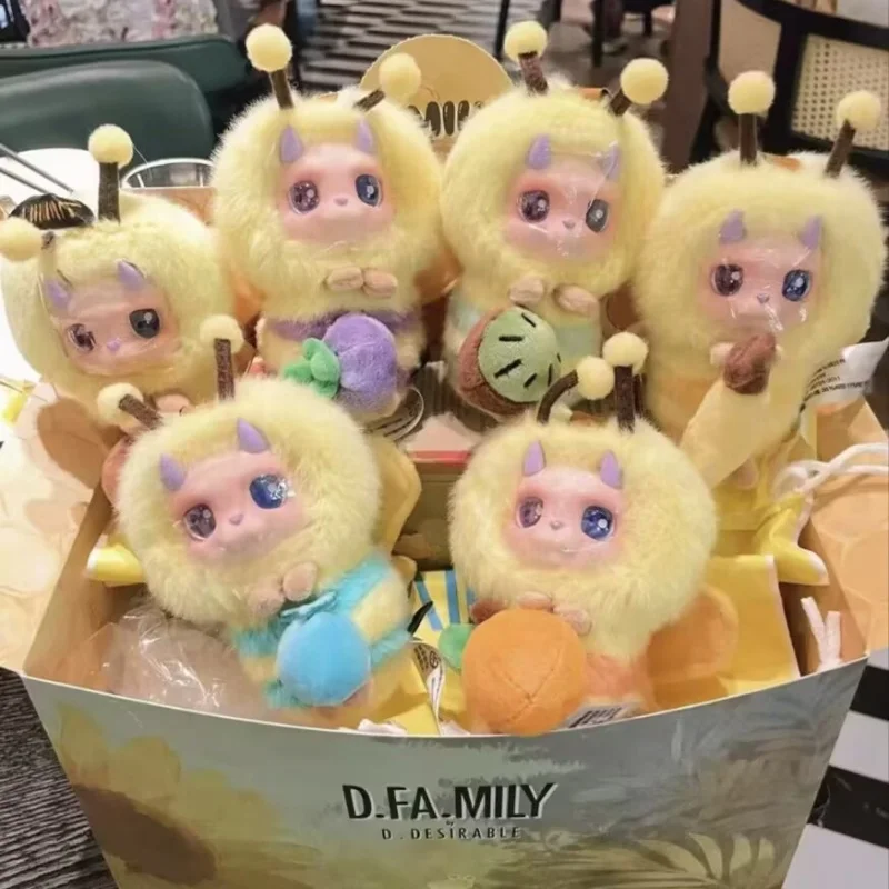 Diligent D Bee Series Vinyl Plush Blind Box, Wings Can Flap After Pulling The Mainspring, Mysterious Toy Box, Cute Girl Gift