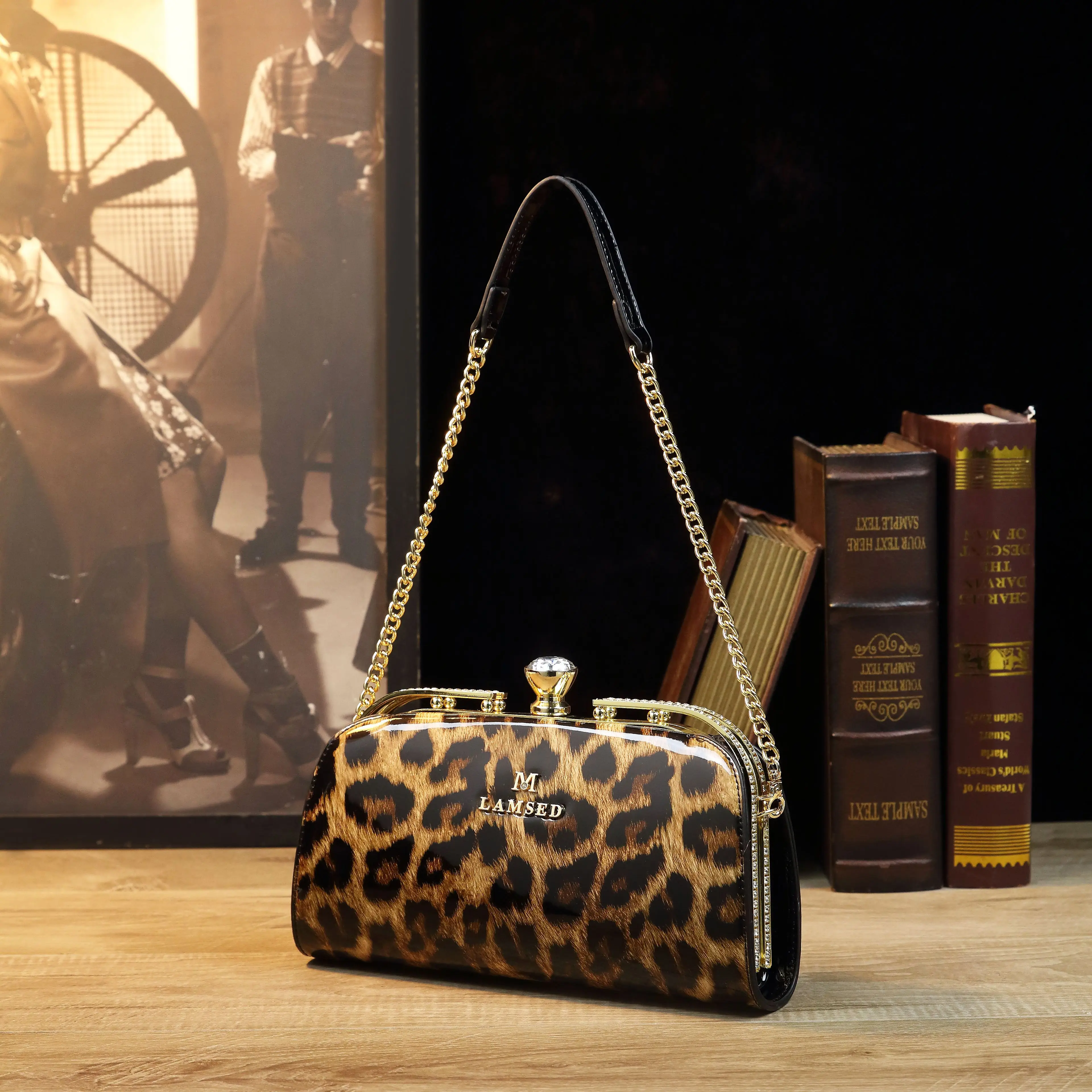 Handheld Bag With Diamond Inlaid Bag Aristocratic Temperament  Women\'s SHoulder Bag Leopard Pattern High end Handbag