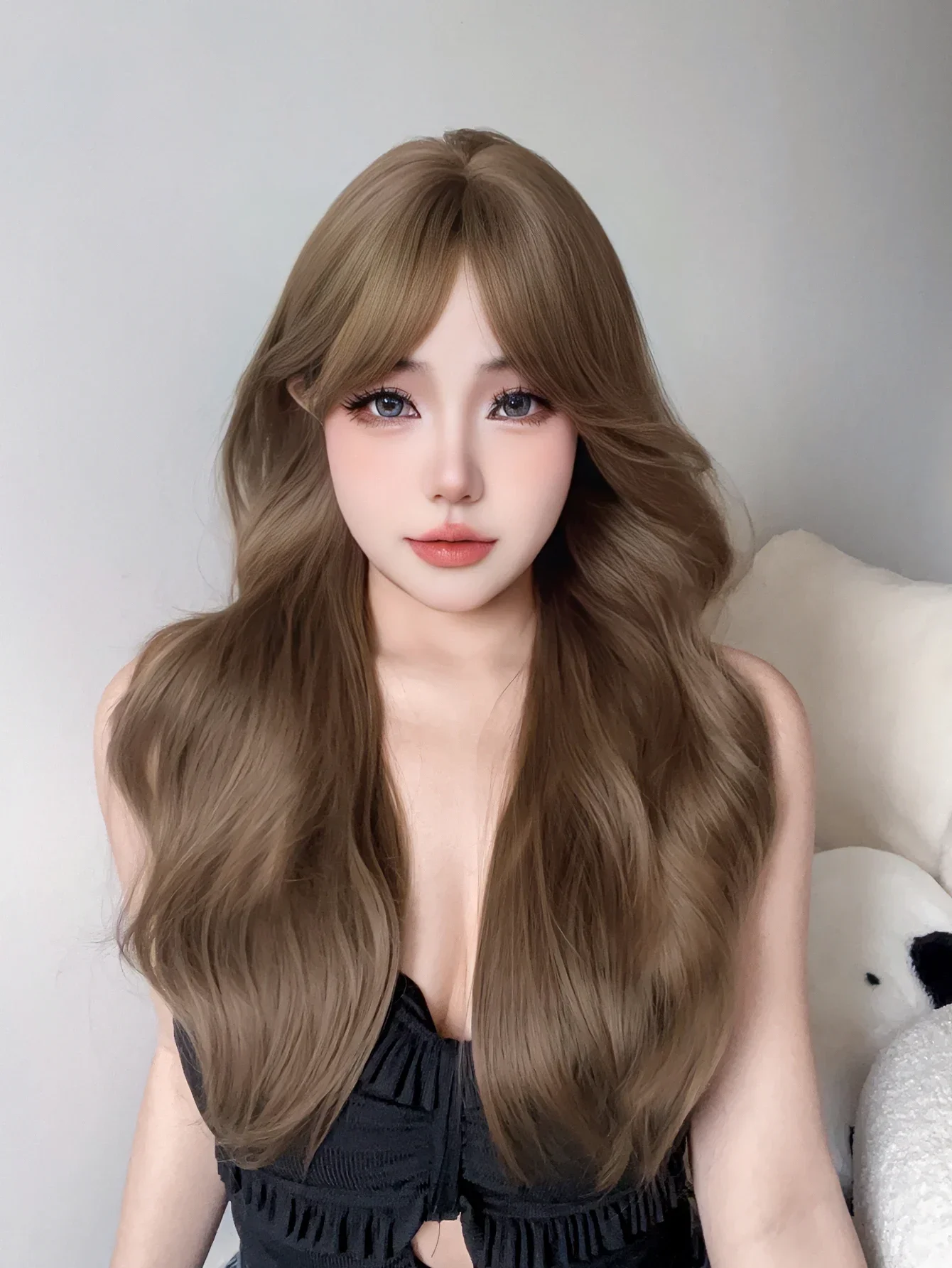 24Inch Tea Brown Color Lovely Lady Style Synthetic Wigs With Bang Medium Wavy Hair Wig for Women Daily Use Heat Resistant Shiny