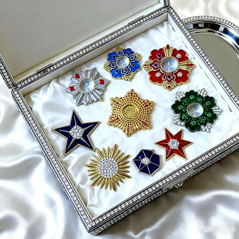 

NewReliquary Metal Antique Screwed for Home Chapel Decoration Orthodox Pastor Prayer Meditation Religious Significance ashes Box