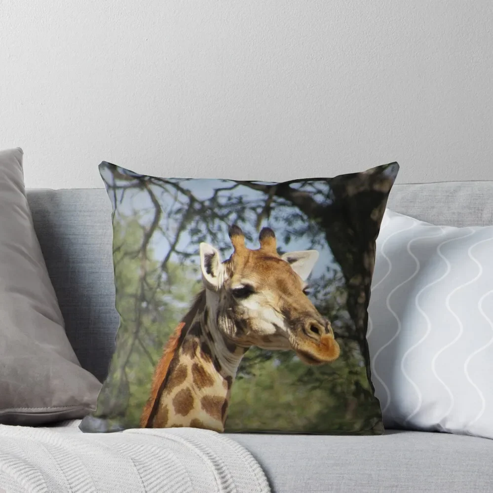 The Regal Giraffe Throw Pillow Luxury Living Room Decorative Cushions Pillow Case Pillow Cases christmas decorations 2025