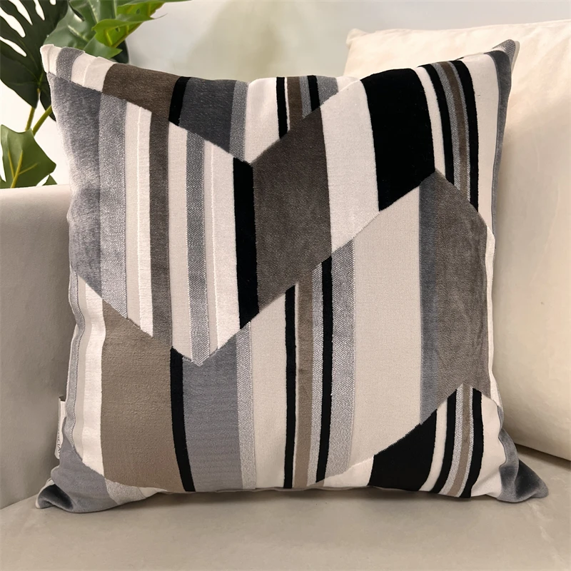 

High Quality Jacquard Velvet Cushion Case Geometric Decorative Pillow Cover