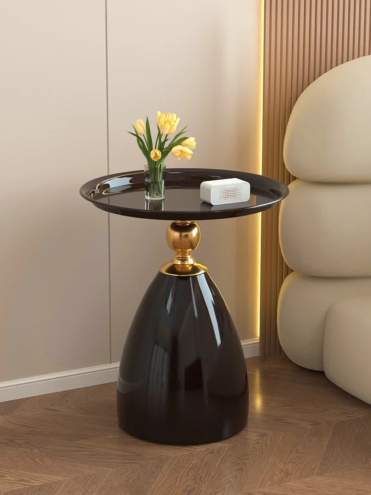 

Iron art bedside table, small, simple, modern, 2024 new light luxury, high-end feeling, cream style, creative edge table shelf