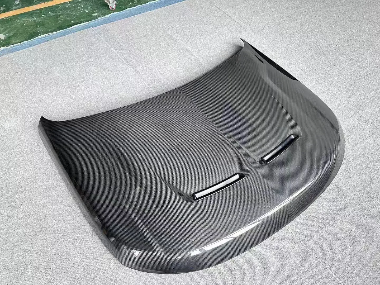 غطاء محرك السيارة الجديد من ألياف الكربون الجافة عالي الجودة لسيارة رينج روفر سبورت #6