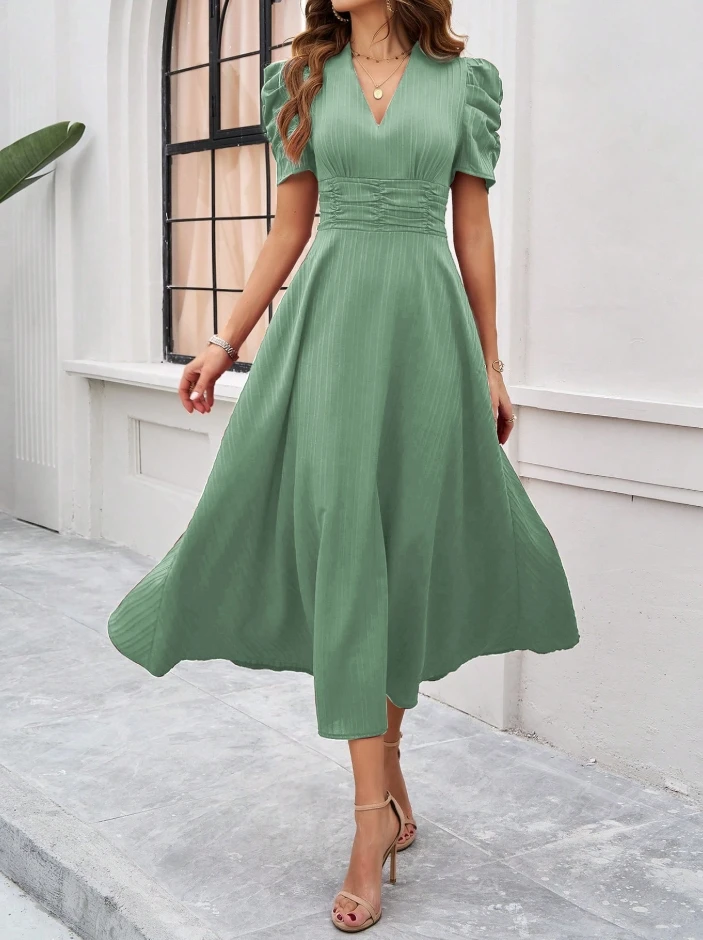 Women's fashionable temperament, high waist, high-end feeling, solid color, waist cinching short sleeved dress, summer new style