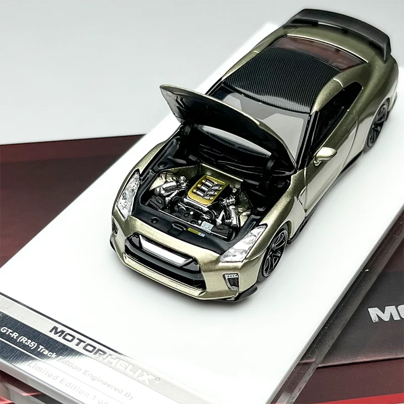 

MH 1:64 Scale Alloy GT-R R35 T-Spec Car Model Static Collection Decorated Holiday Gifts Toys