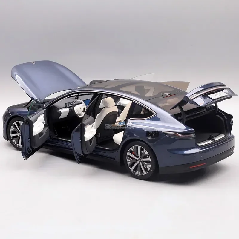 1:18 New energy NIO ET7 diecasting alloy simulation car model children\'s collection decoration toys, children\'s holiday gifts.