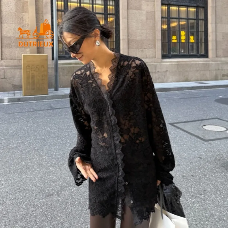 Fashion Elegant and Sexy Summer Women's Black and White Lace Long-sleeved Shirt,daily Party Dinner Holiday Beach Shirt Women 333