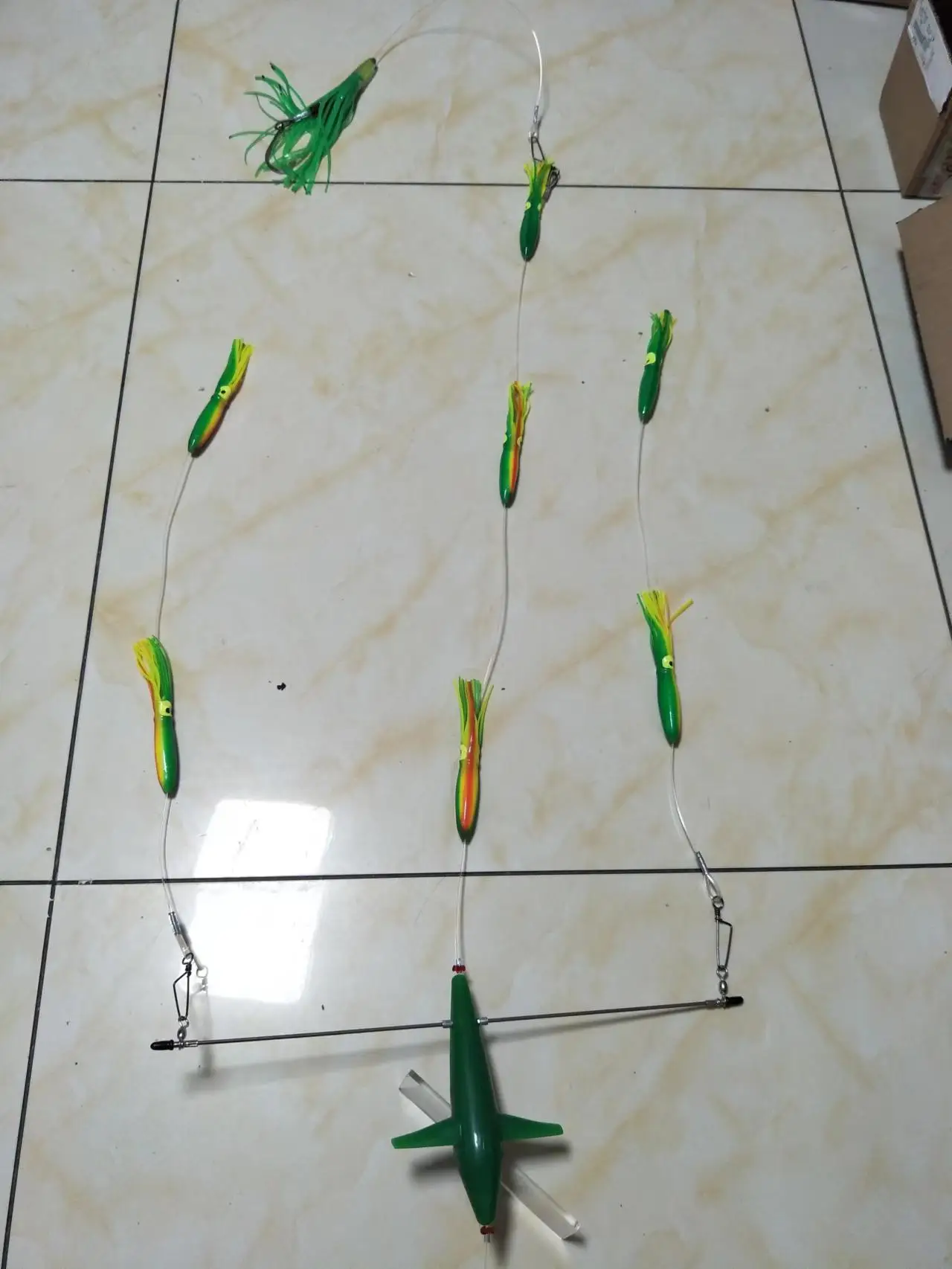 18' Stainless Steel Splashbar Rudder Spreader Bars with 7' Premium Marlin Tuna Teaser Bird and 6' Octopus (Left Direction)