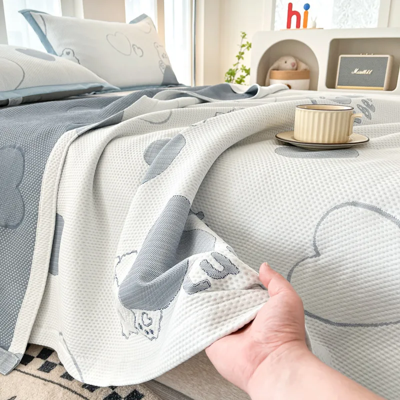 Summer 100PE Jacquard Cool Towel Quilt Class A Skin-Friendly Office Single Nap Blanket Household Thin Comforter for Naked Sleep
