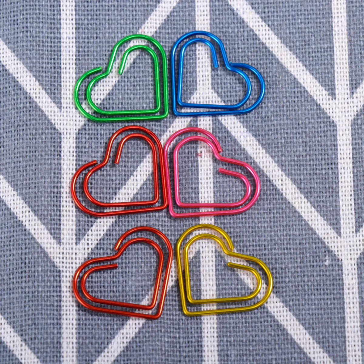 12pcs Heart-Shaped Paper Clips Premium Electroplated Metal Strong Clipping Force Colorful Creative Design For Note Photo