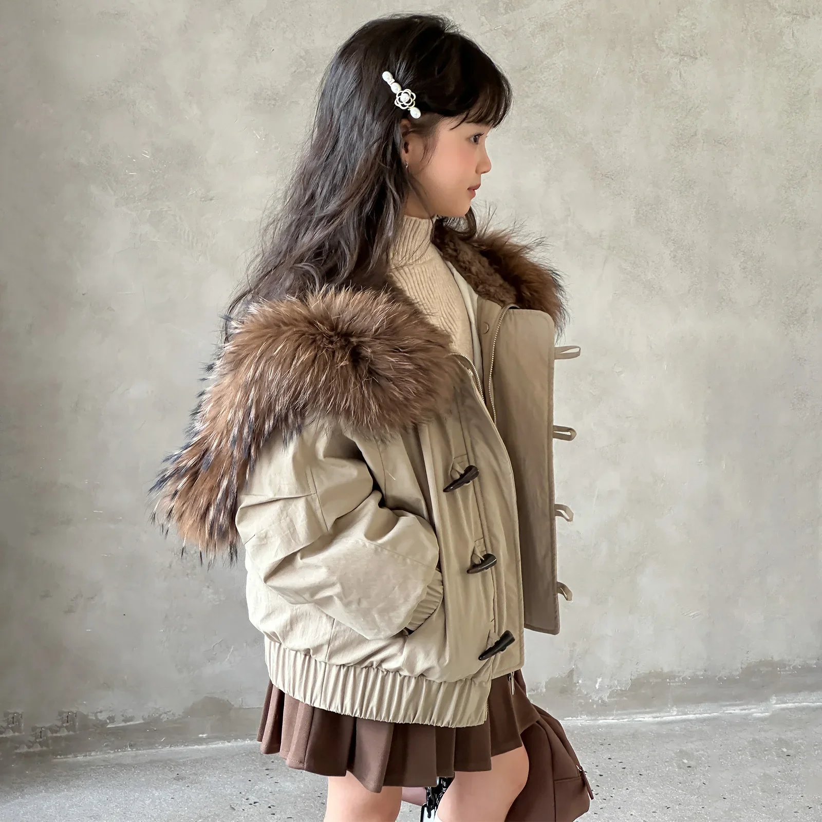 

Girls' Down Jacket 2025 Winter White Duck Down Thickened Warm Wool Big Hat Fashion Children's Clothing RM309