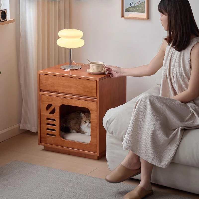

Тумбочка из цельного дерева со встроенной кошачьей кроватью, многофункциональная прикроватная тумбочка для гостиной, компактный кошачий домик/боковой шкаф
