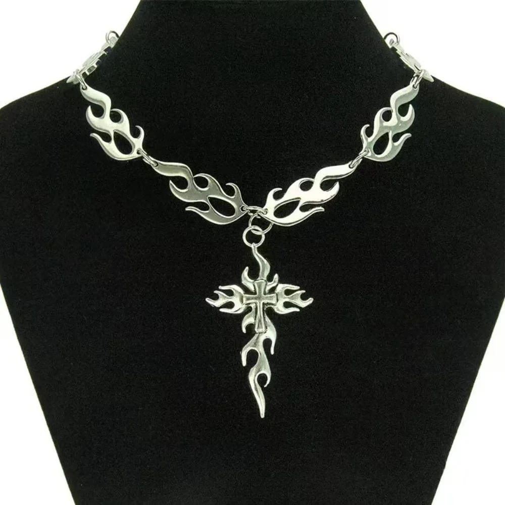 Fashion Hip-hop Sliver Color Flame Cross Crow Skull Pendant Necklace for Women Men Couple Gothic Halloween Party Jewelry Gifts