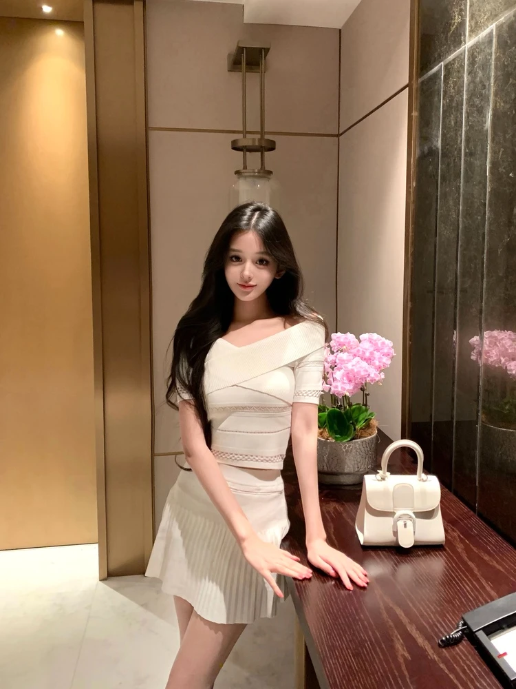 

M900 Women's Knitted Two-Piece Set Shoulder Baring Waist-Cinching Slimming Short Top Pleated Skirt Spring Summer Fashion