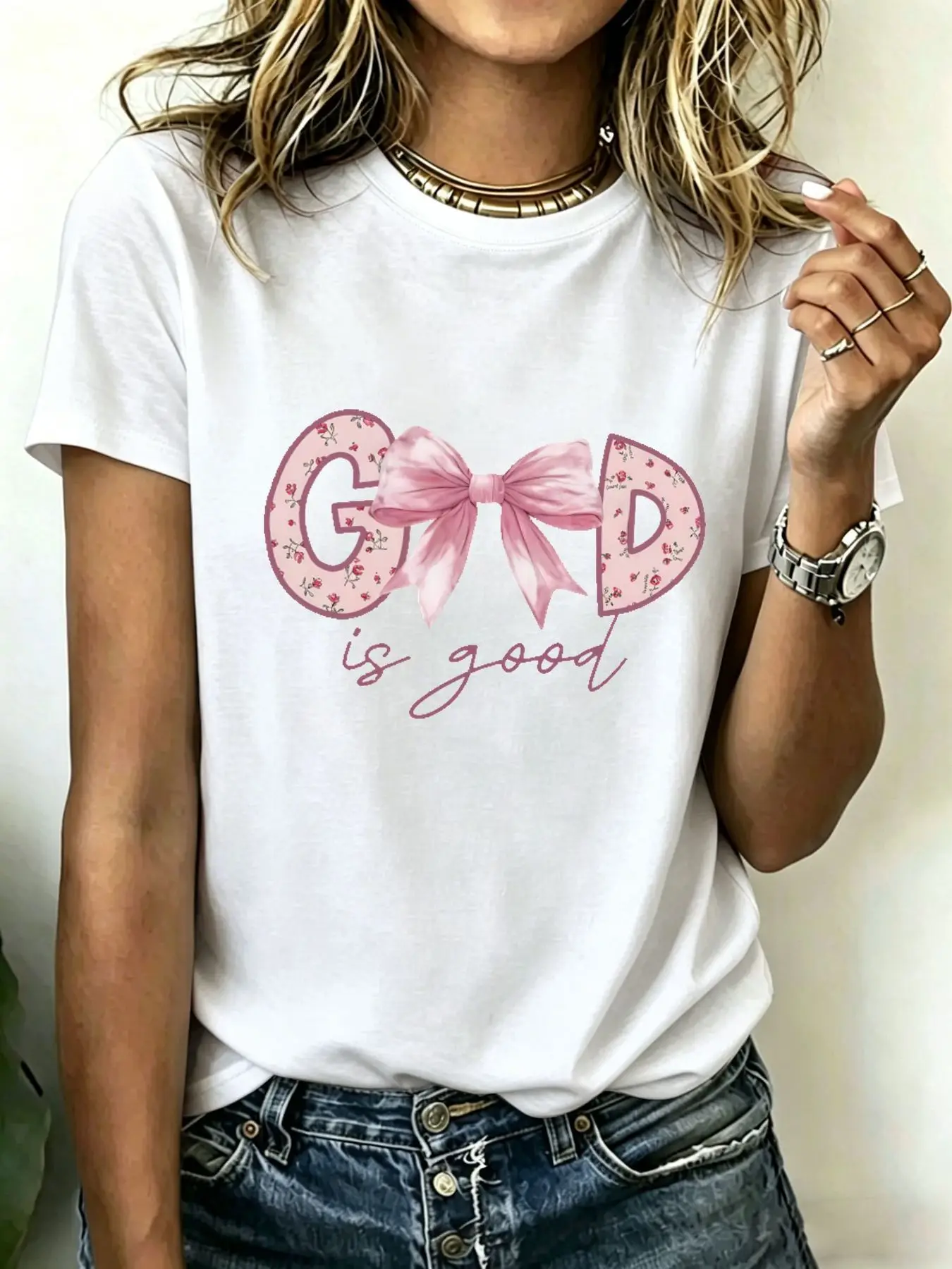 T-shirt pour femme grande taille en pur coton de 180 grammes, avec motif graphique GD cœurs et paillettes, et nœud en ruban rose, confortable