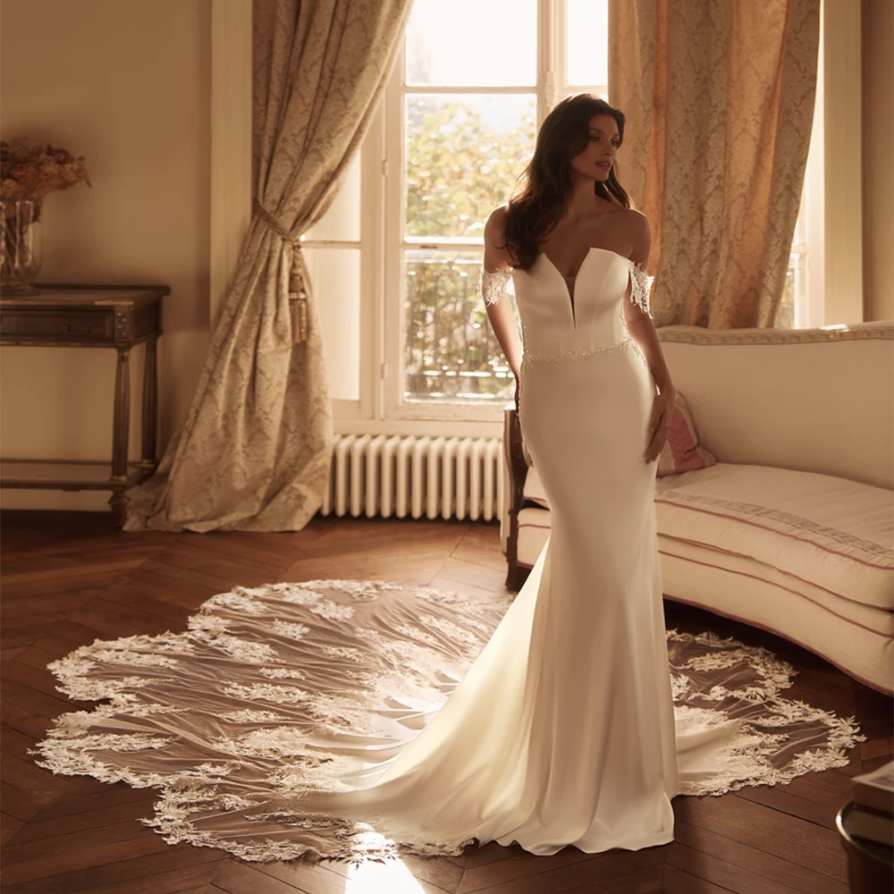 

Модное атласное свадебное платье Милая кружевная аппликация Труба из атласного шлейфа Vestidos De Novia по индивидуальному заказу