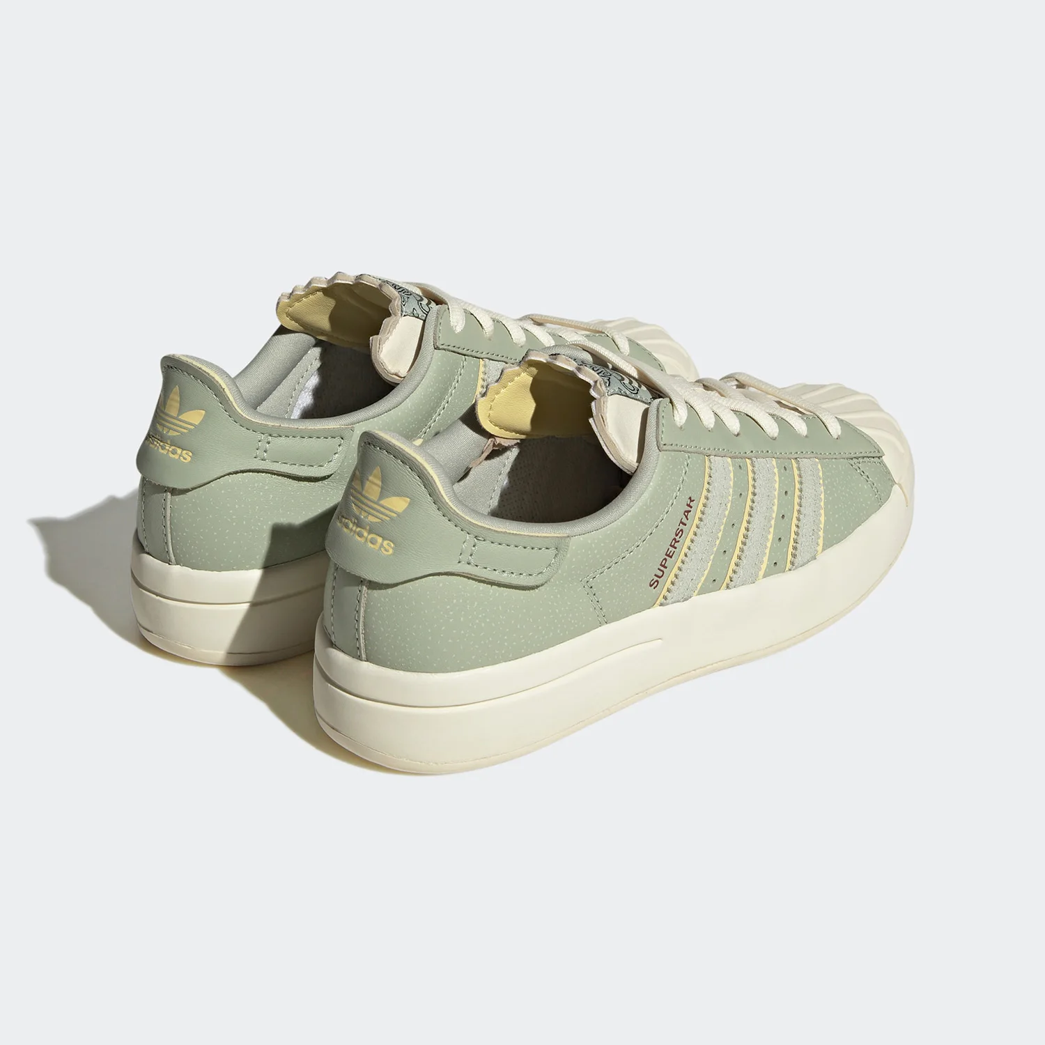 حذاء أديداس الأصلي SUPERSTAR AYOON W الرياضي الكاجوال للنساء ID2556