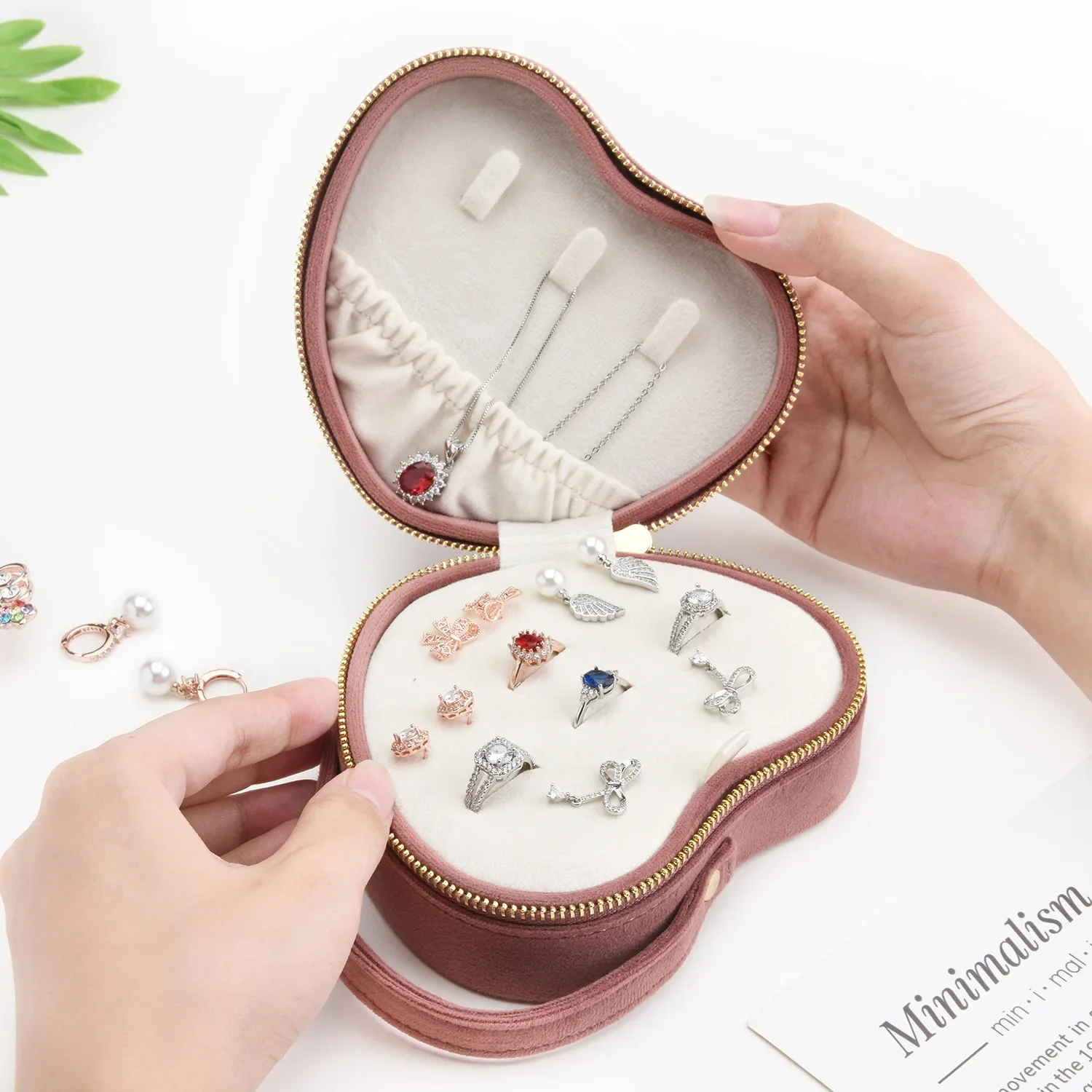 Ring Necklace Storage Box Velvet Jewelry Portable Storage Love Ring Box Creative Storage Box Joyero