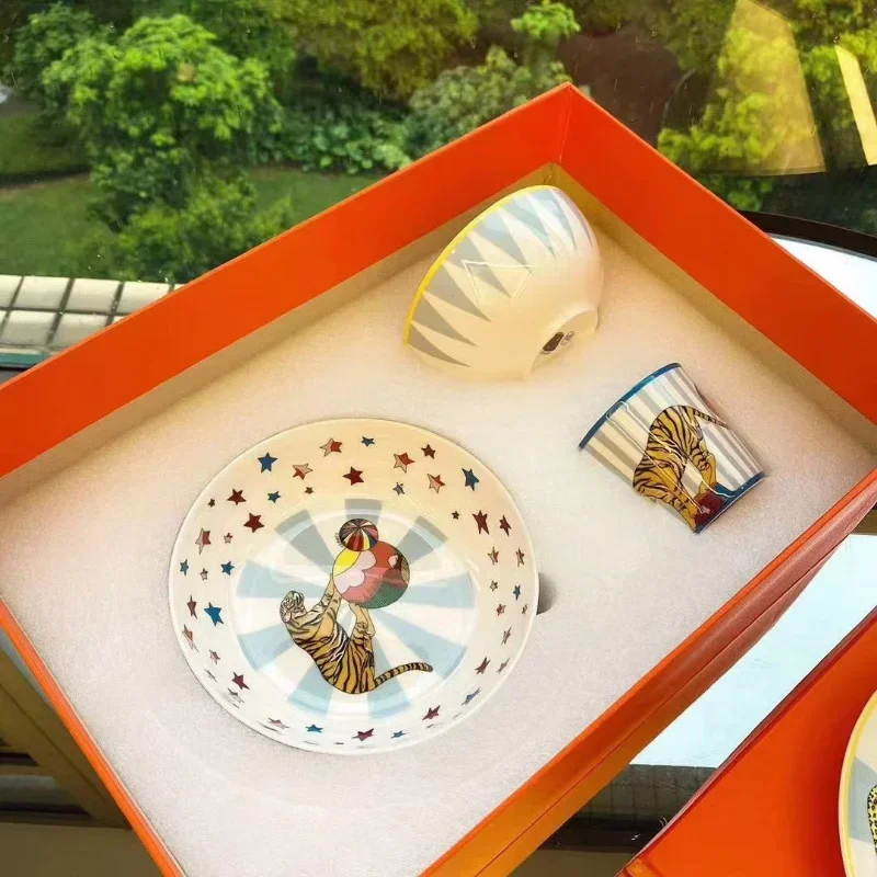 4Pcs/set  Circus Pattern Ceramic Tableware 4-Piece Set Exclusive Home Gift for Baby Plates and Bowls Set