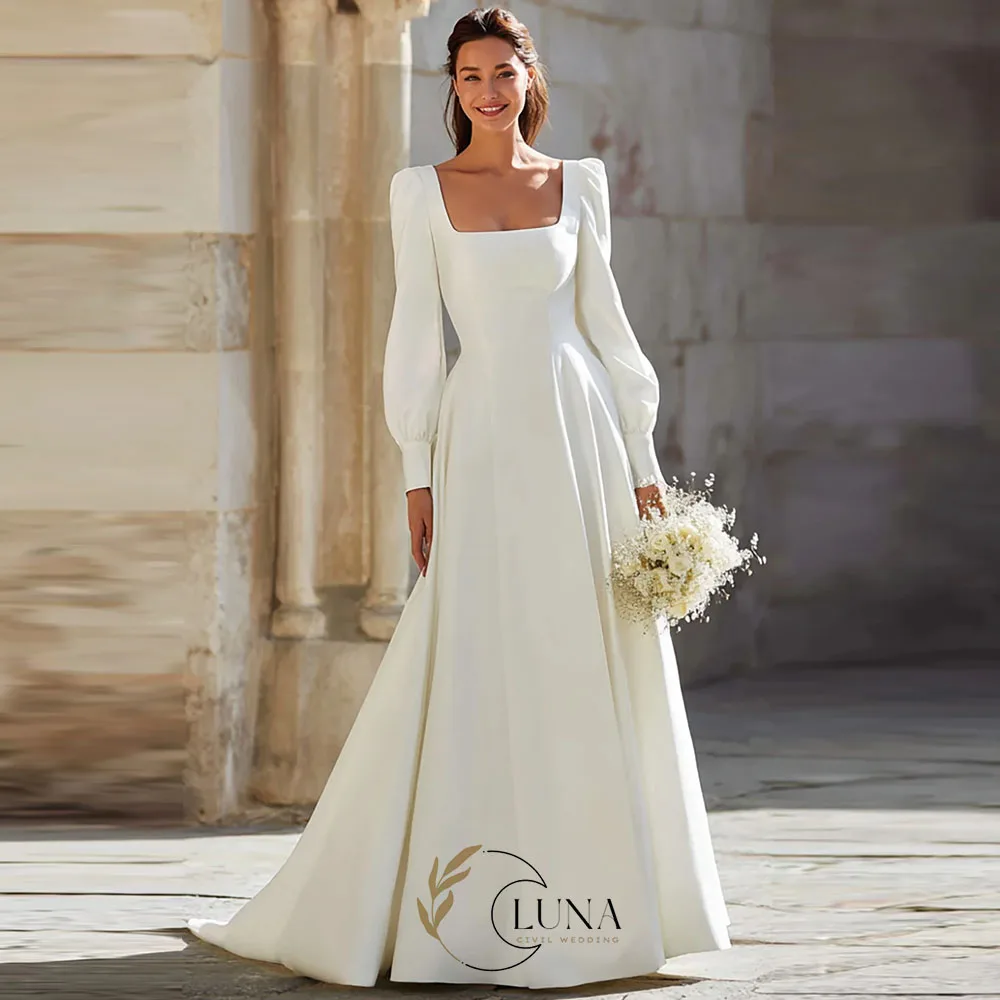 Luna Maßgeschneidertes Elfenbeinfarbenes Hochzeitskleid mit eckigem Ausschnitt und Ärmeln, A-Linie, Schleppe, schlichtes Brautkleid für standesamtliche Hochzeiten und Partys