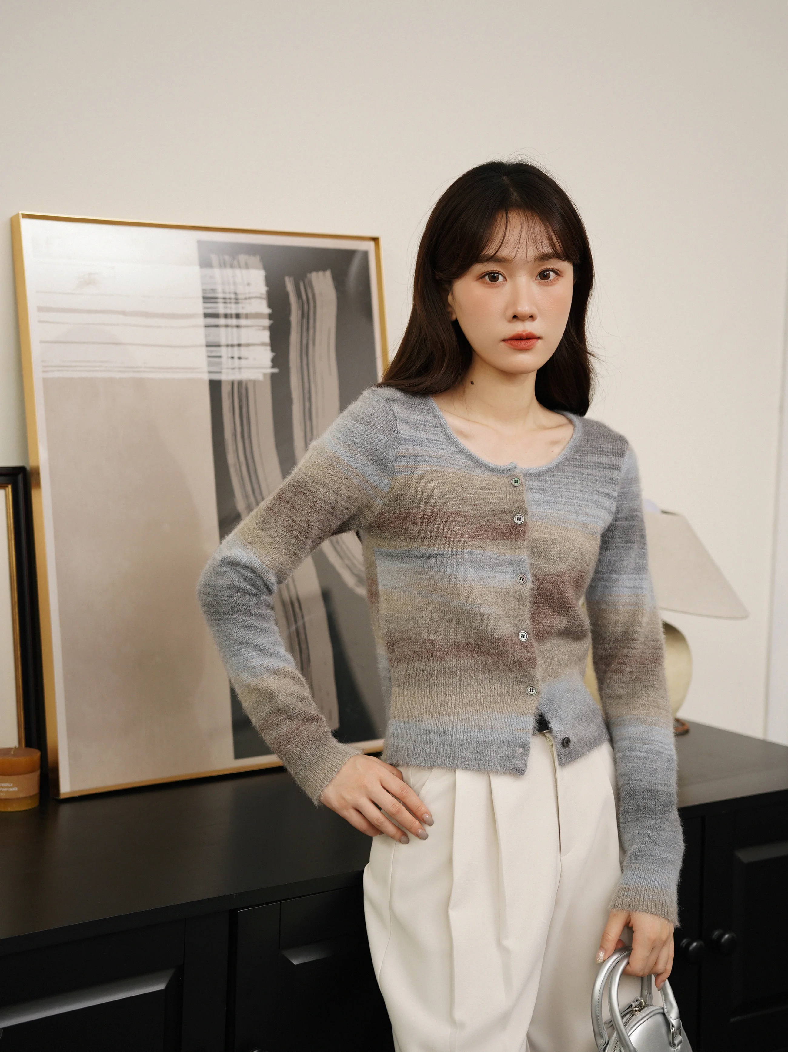 Vintage Gradient Knit Cardigan Women Soft Short Sweater Top Winter Warm Round Neck Casual Cozy Knitwear for Daily Office Style