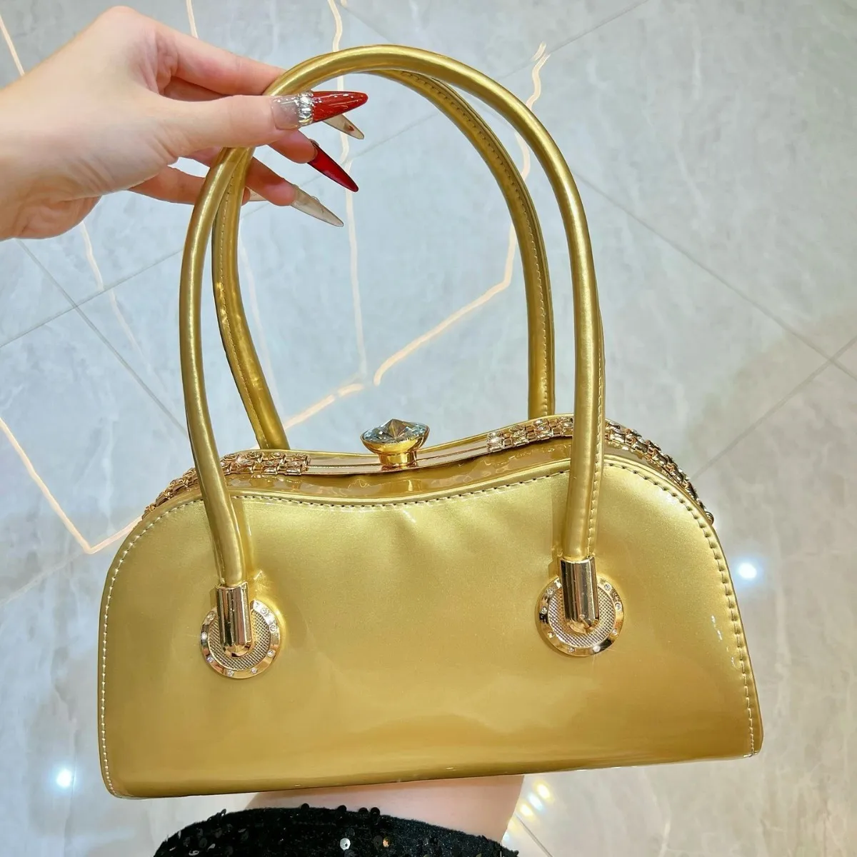 

Новая женская сумка большой вместимости в стиле ретро, модная вечерняя сумка, универсальная сумка для поездок на работу, женская сумка через плечо, сумка-мессенджер.