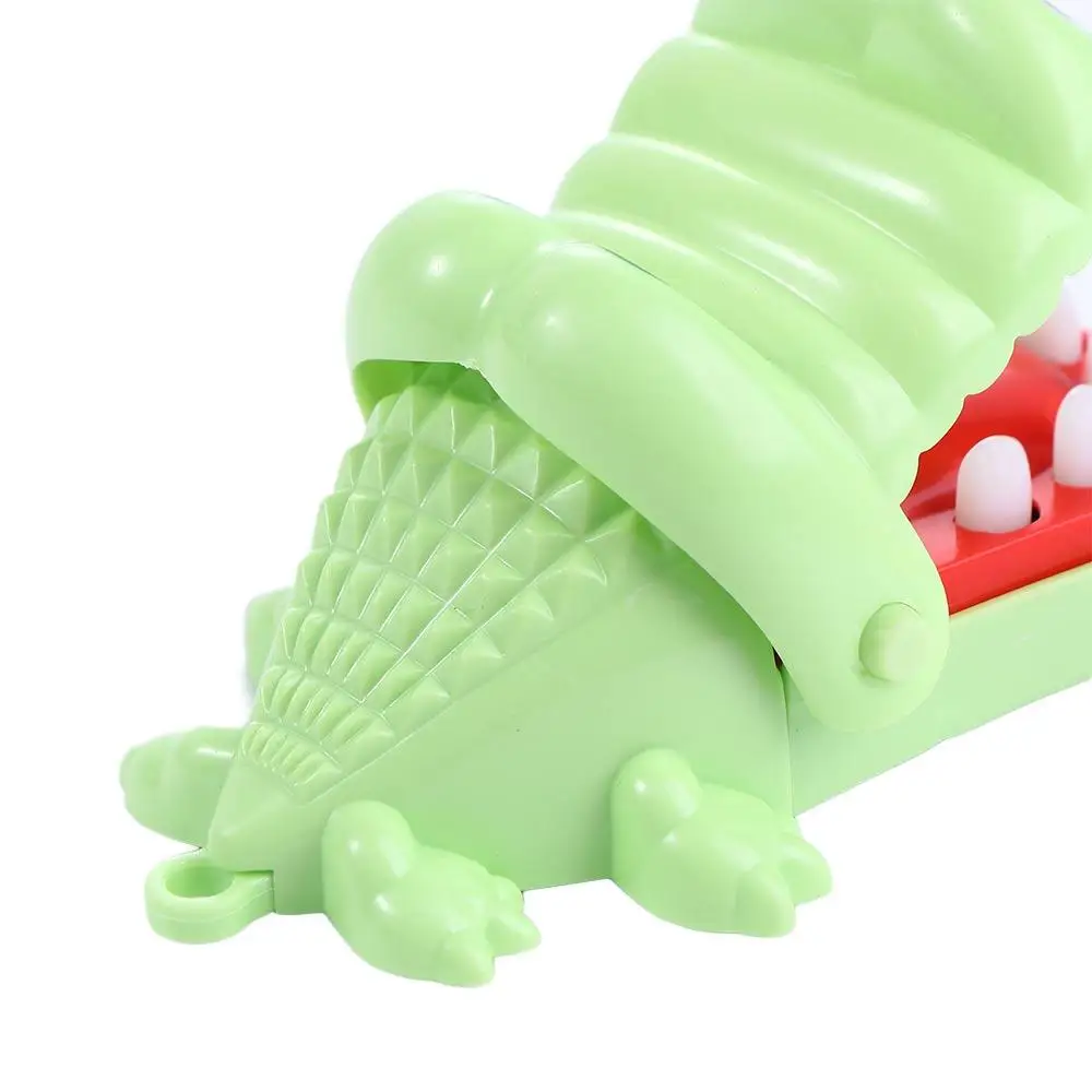 Gift Practical Toy Mini Biting Hand Alligator With Keychain Dentist Crocodile Mouth Crocodile Toys Gags Toy Bite Finger Game