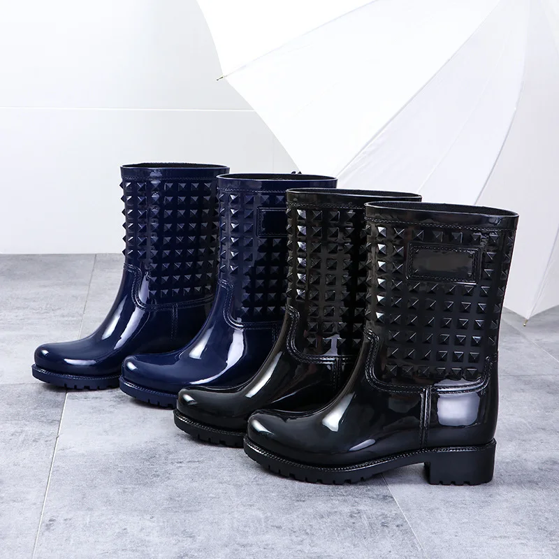 Waterproof rain boots female PVC mid boots women fashion rain shoes hot style girls rain boats 2021