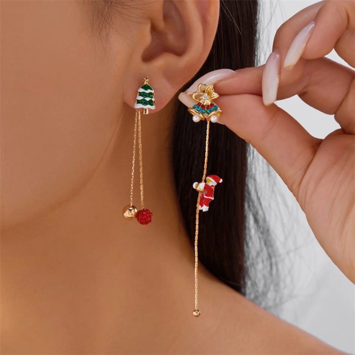 Weihnachten Krabbeln Santa Claus Asymmetrische Quaste Drop Ohrringe Cartoon Schlitten Deer Baum Glocke Handschuh Ohrring Für Frauen Männer Schmuck