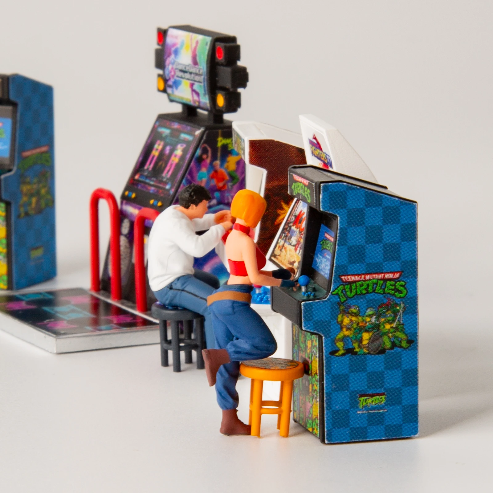 1/64 Scale Resin Arcade Game Machine Miniature Scene Props Hand Painted Retro Game Room Display for Diecast Car AFA image 4
