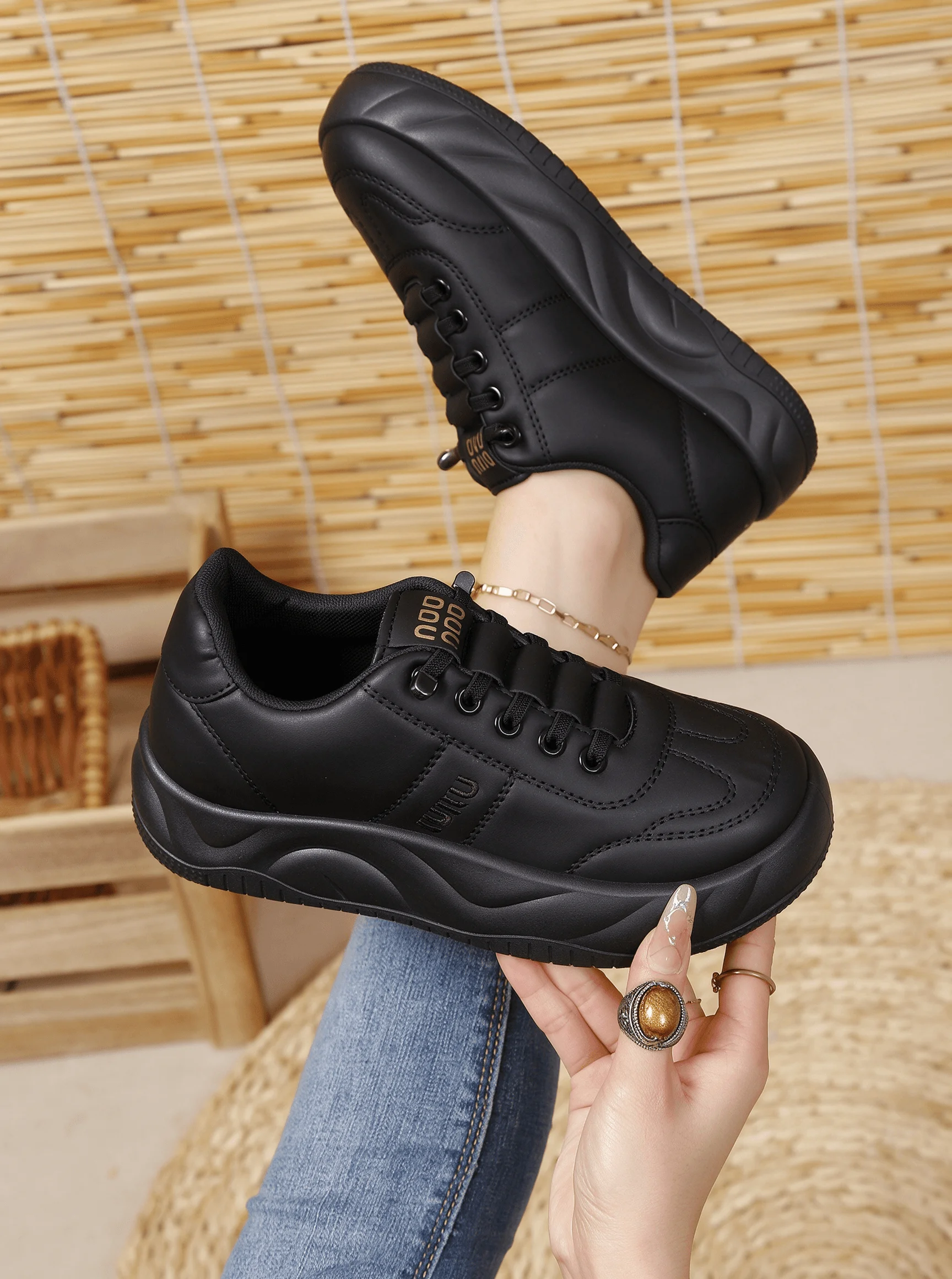 Damen-Plateau-Sneaker - Dicksohlige, einteilige, zum Überziehen und Schnüren geeignete Freizeitschuhe - Modische und vielseitige Laufschuhe – Detail 9