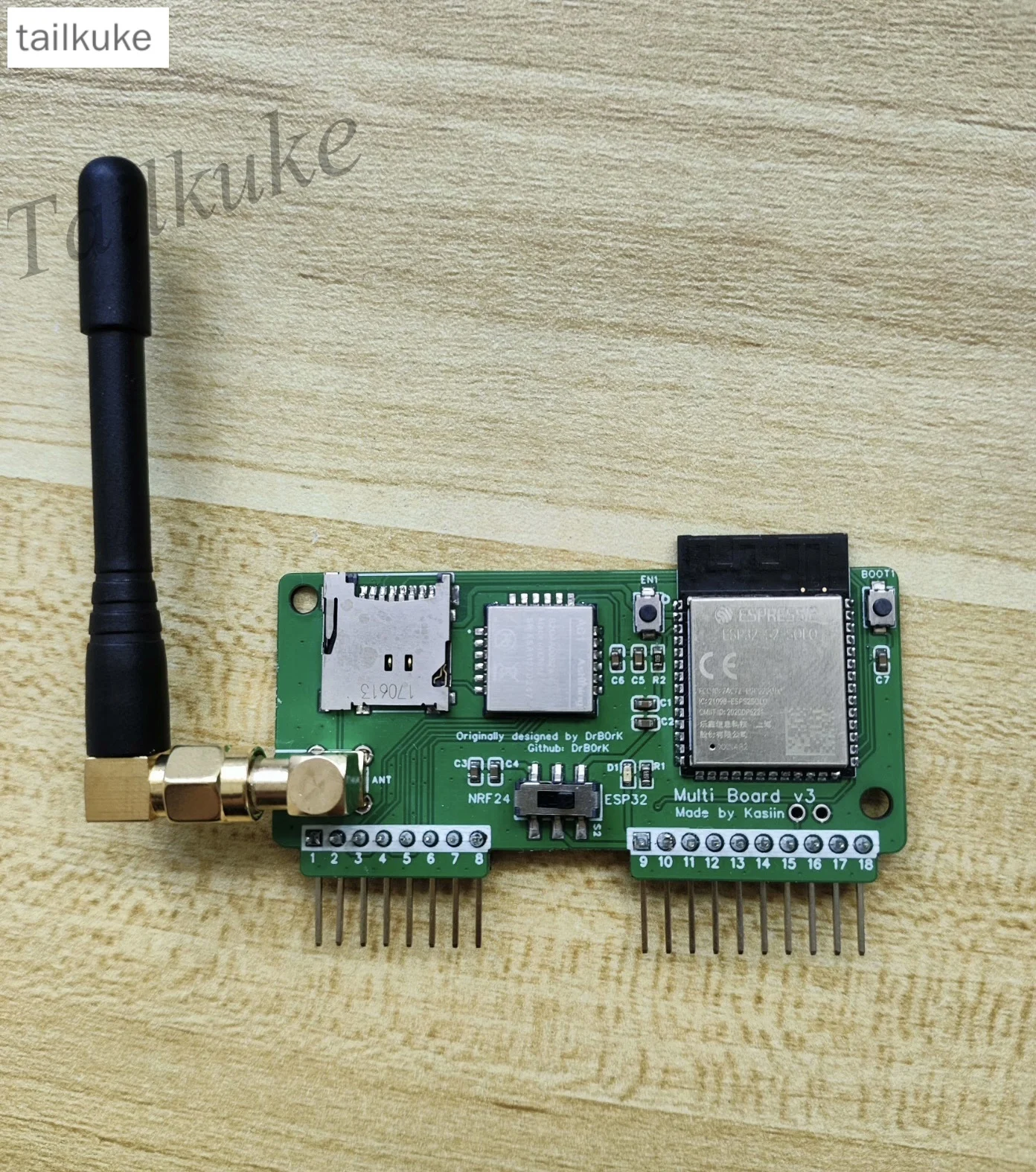 

FlipperssZerossWi-Fi Development Board NRF24+ESP32 CC1101 Antenna Module Flying Mouse ESP8266
