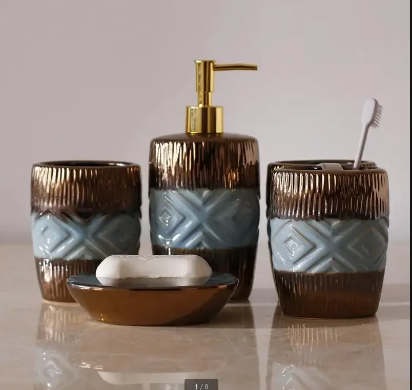 

Европейская ретро керамическая ванная комната, пять предметов, дезинфицирующее средство для рук, бутылка для полоскания рта, чашка, мыльница, набор аксессуаров для домашней ванной комнаты