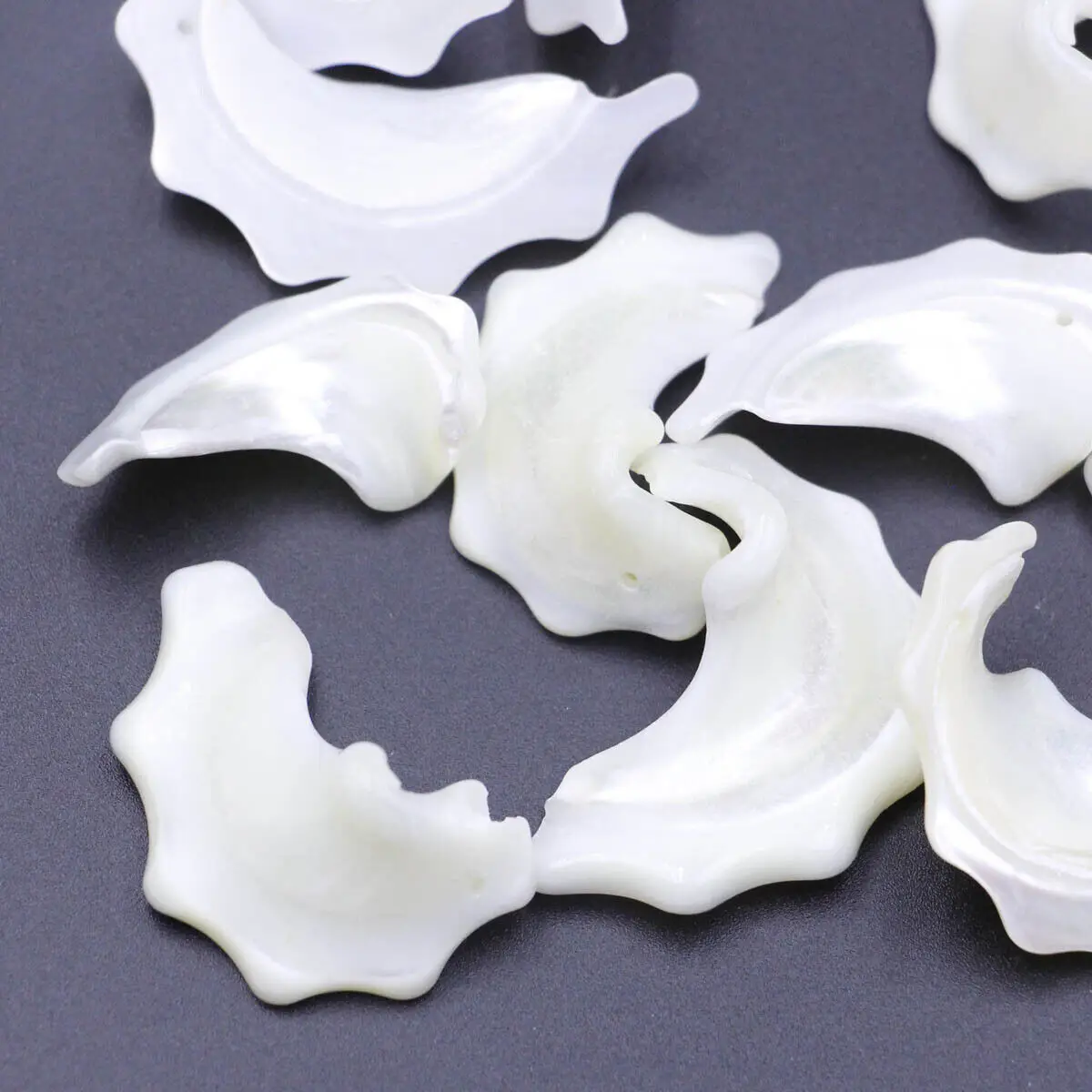 5 PCS 30mm-40mm Natural White Shell Mother of Pearl Loose Beads Jewelry Pendant Earrings  Keychain Making Craft Charms