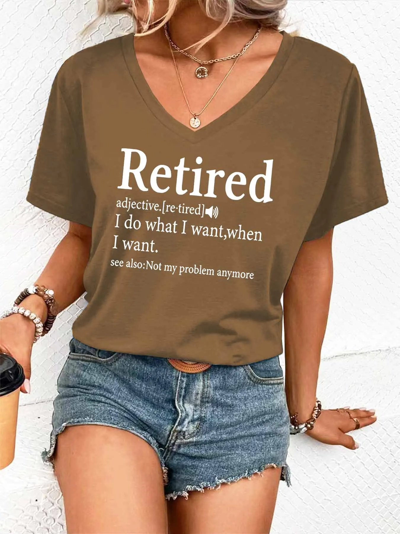 Funny Retired Definition Print V Neck T-shirt New Female Casual Short Sleeve Tops Tee For Spring & Summer Cool Women\'s Clothing