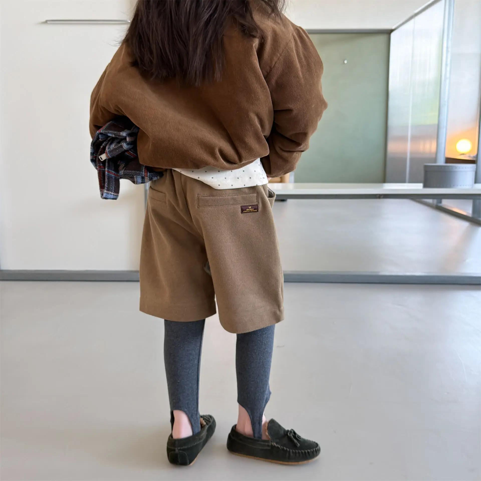 2026 Winter New Children Woolen Shorts Solid Girls Fashion Versatile Five Point Pants Kids Thick Warm Middle Pants
