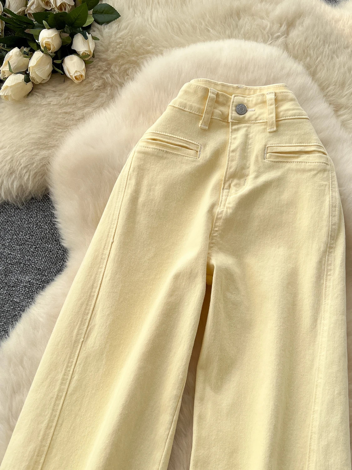 Denim jeans met hoge taille en wijde pijpen Dames zomer nieuwe Sle Casual los ontwerp Afslankende rechte broek Beige kleur