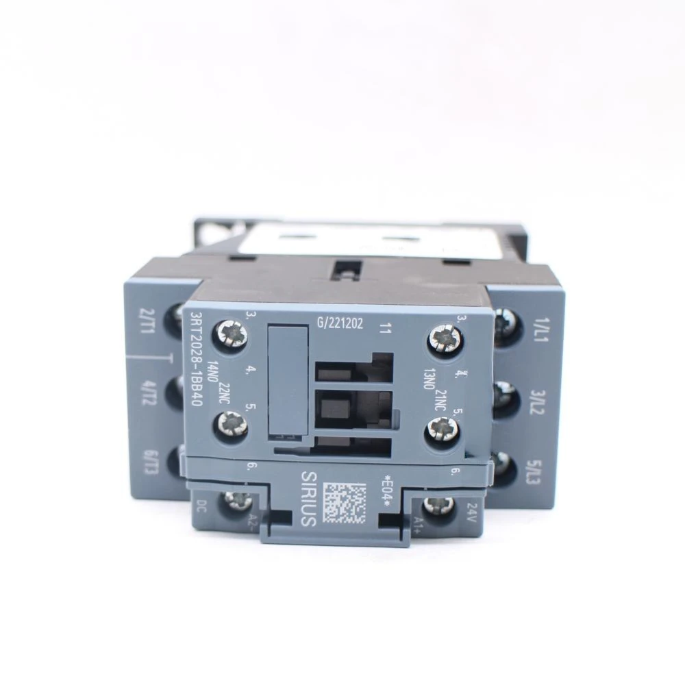 

New Original 3RT2028-1BB40 Power Contactor, AC-3e/AC-3, 38 A, 18.5 KW / 400 V, 3-pole, 24 V DC