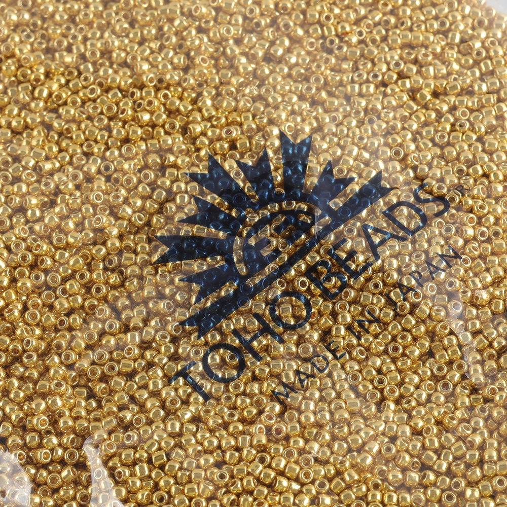 

Imported from Japan 8/0 450g packaging TOHO metallic beads suitable for all kinds of DIY bracelets handmade