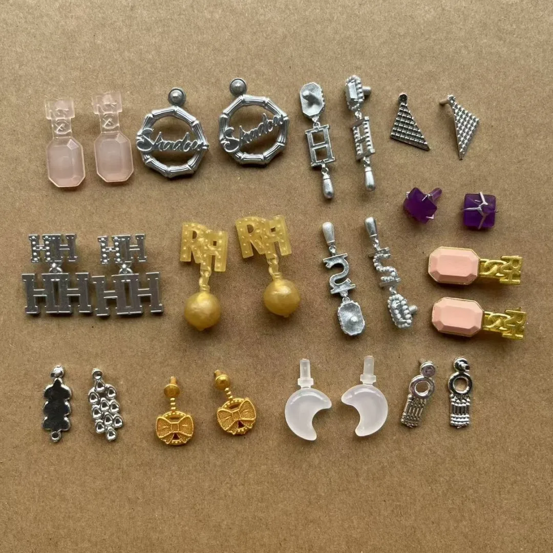 : Kit di strumenti e parti per la personalizzazione delle bambole