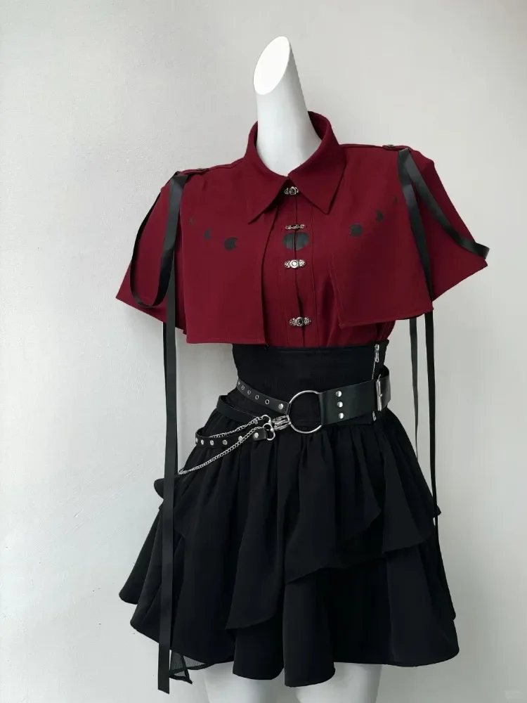 

Однобортная красная рубашка с лацканами и воротником-стойкой для женщин + черный пояс + юбки трапециевидной формы с высокой талией и рюшами, новые летние комплекты из трех предметов