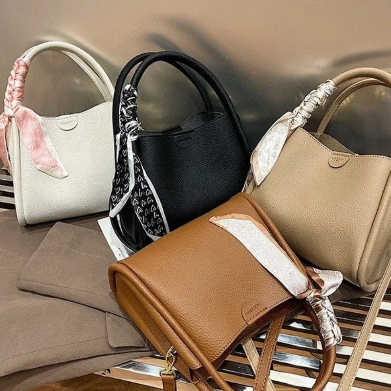 

Designer Paris Commuter Diaper Bag Ladies Luxury Leather Handbag Best Superstar Show Popular Classic Elegant Solid Color
